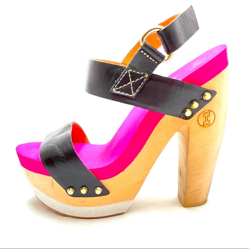 Flogg high heel platform sandals in black & bright pink with wood heels size 7.5